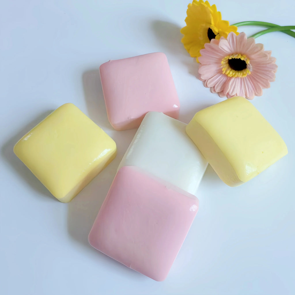 Strawberry Cake Squishy – Slow Rising