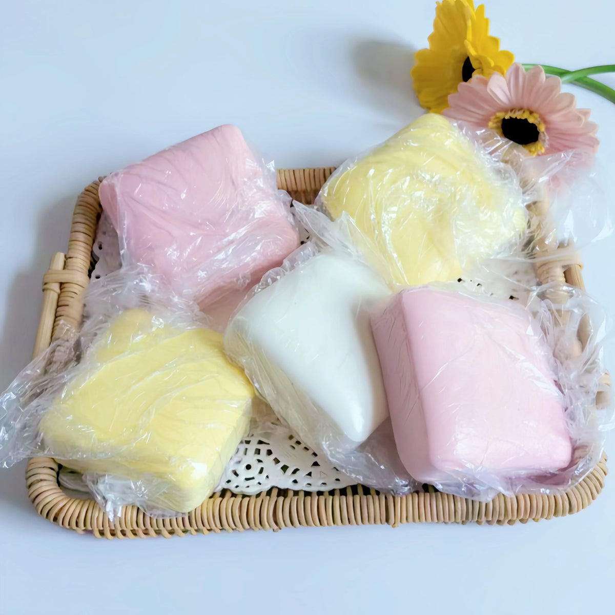 Strawberry Cake Squishy – Slow Rising